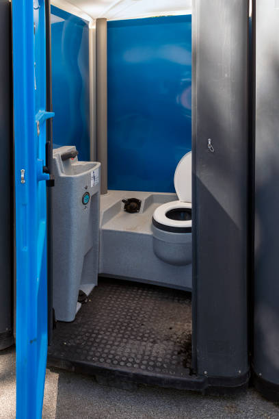 Best Luxury portable toilet rental  in Borden, IN